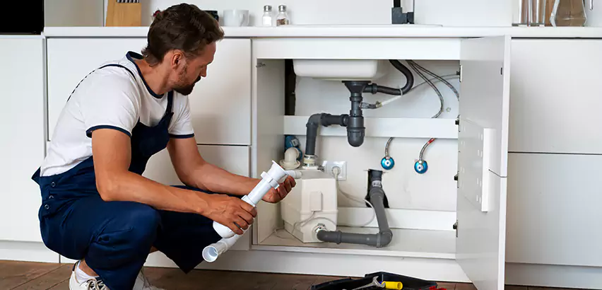 Plumbers for Frozen Pipes in Lynbrook